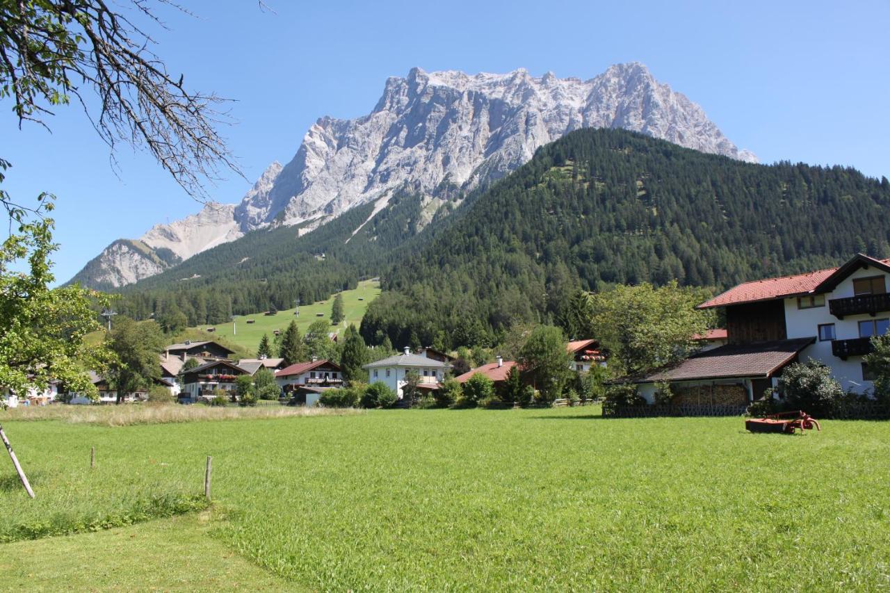 Haus Alpenblume Apartment Ehrwald Exterior foto