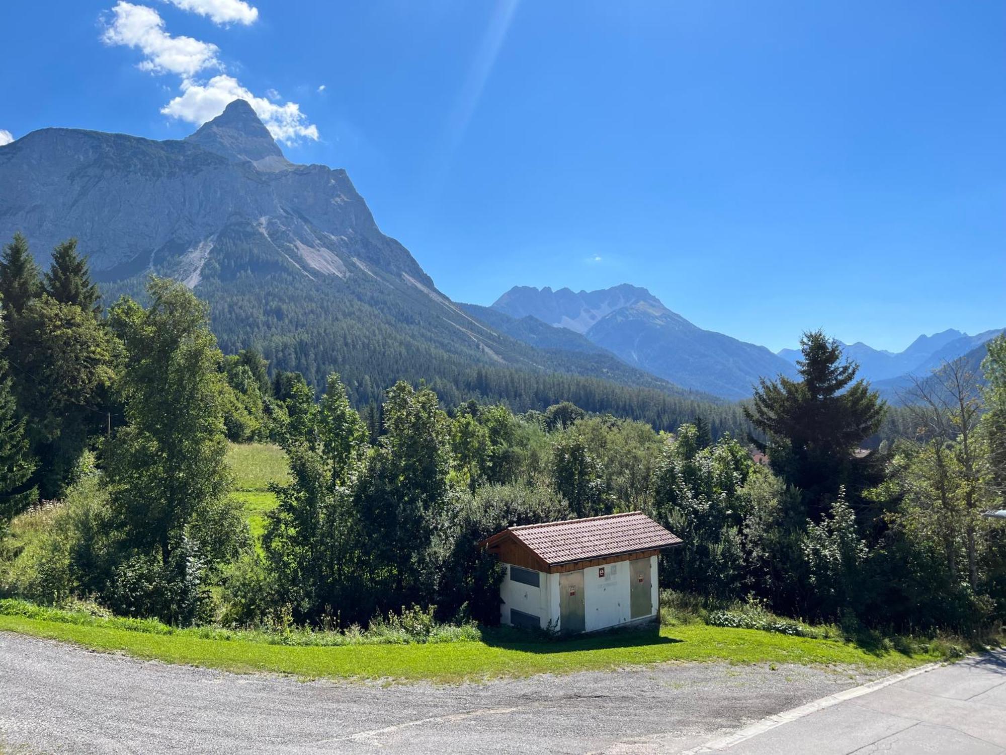 Haus Alpenblume Apartment Ehrwald Exterior foto