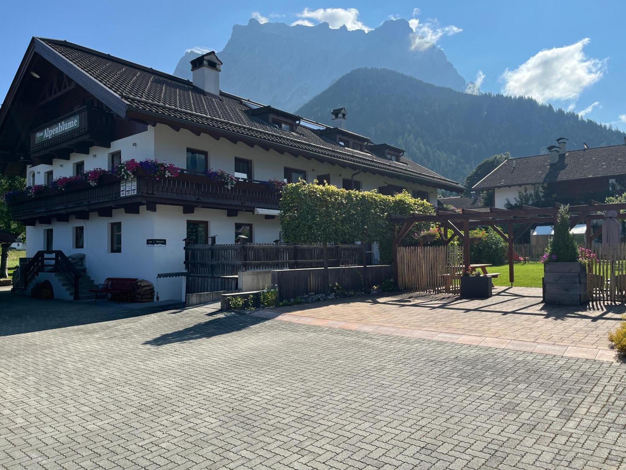 Haus Alpenblume Apartment Ehrwald Exterior foto