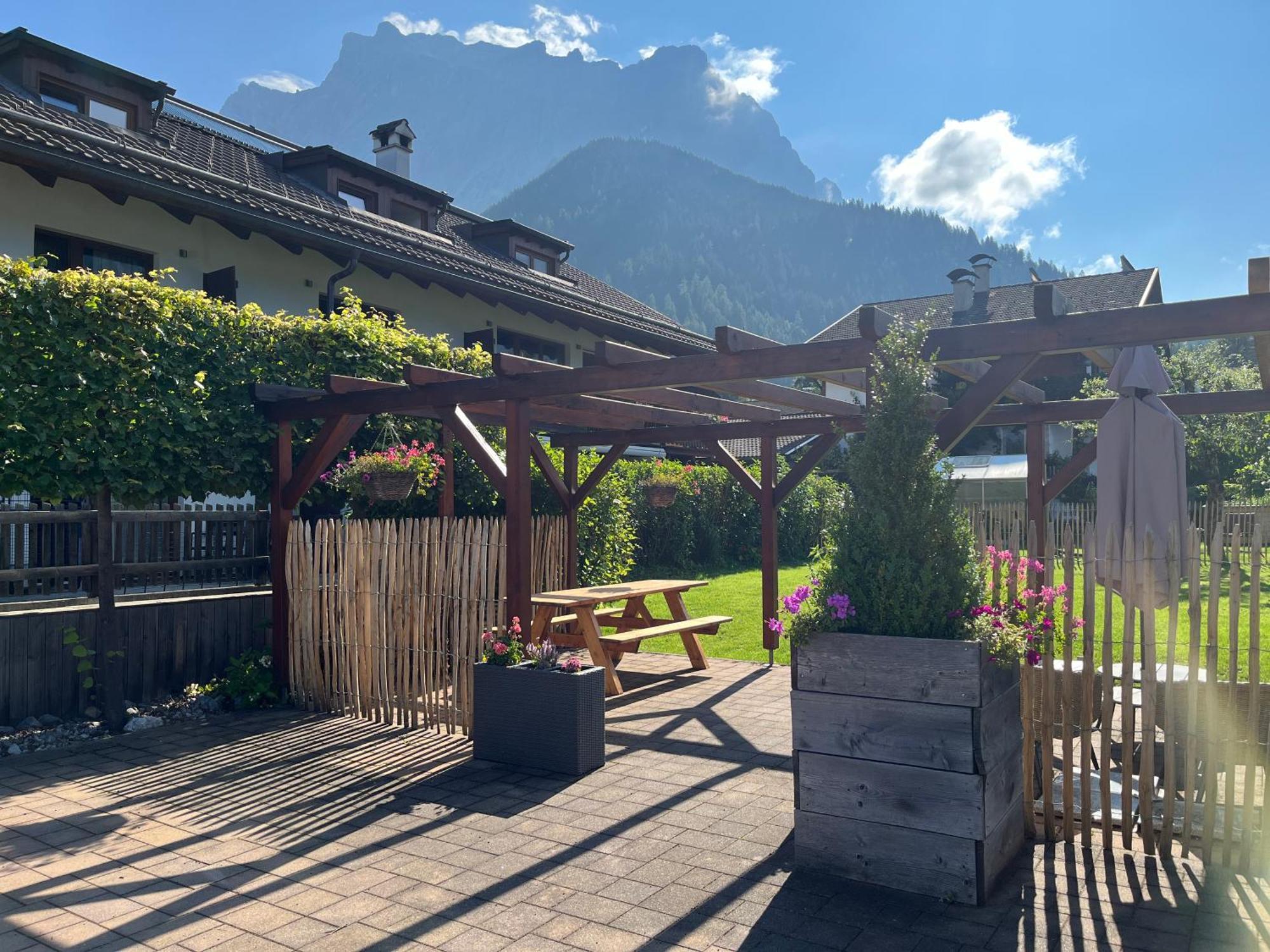 Haus Alpenblume Apartment Ehrwald Exterior foto
