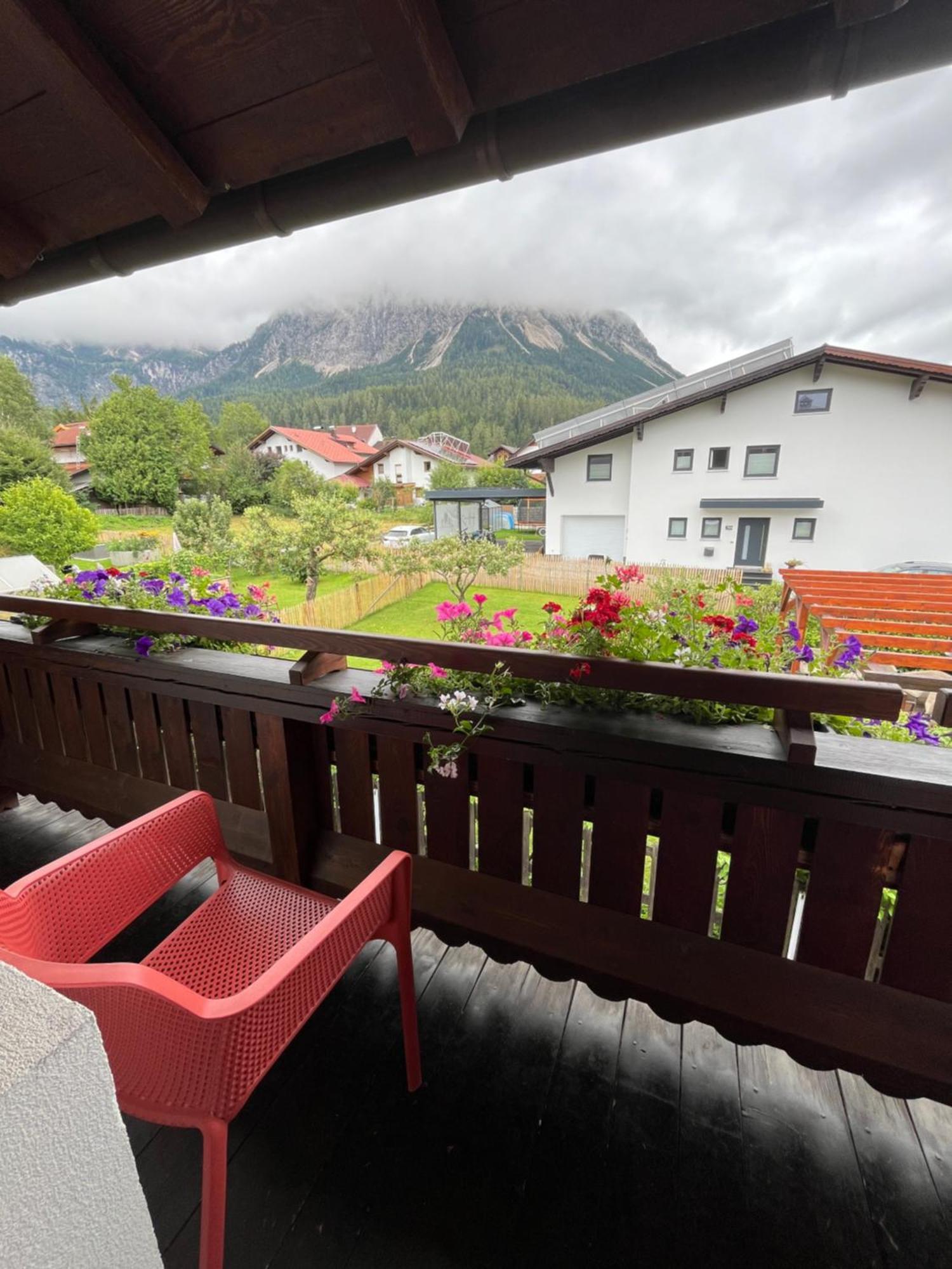 Haus Alpenblume Apartment Ehrwald Exterior foto